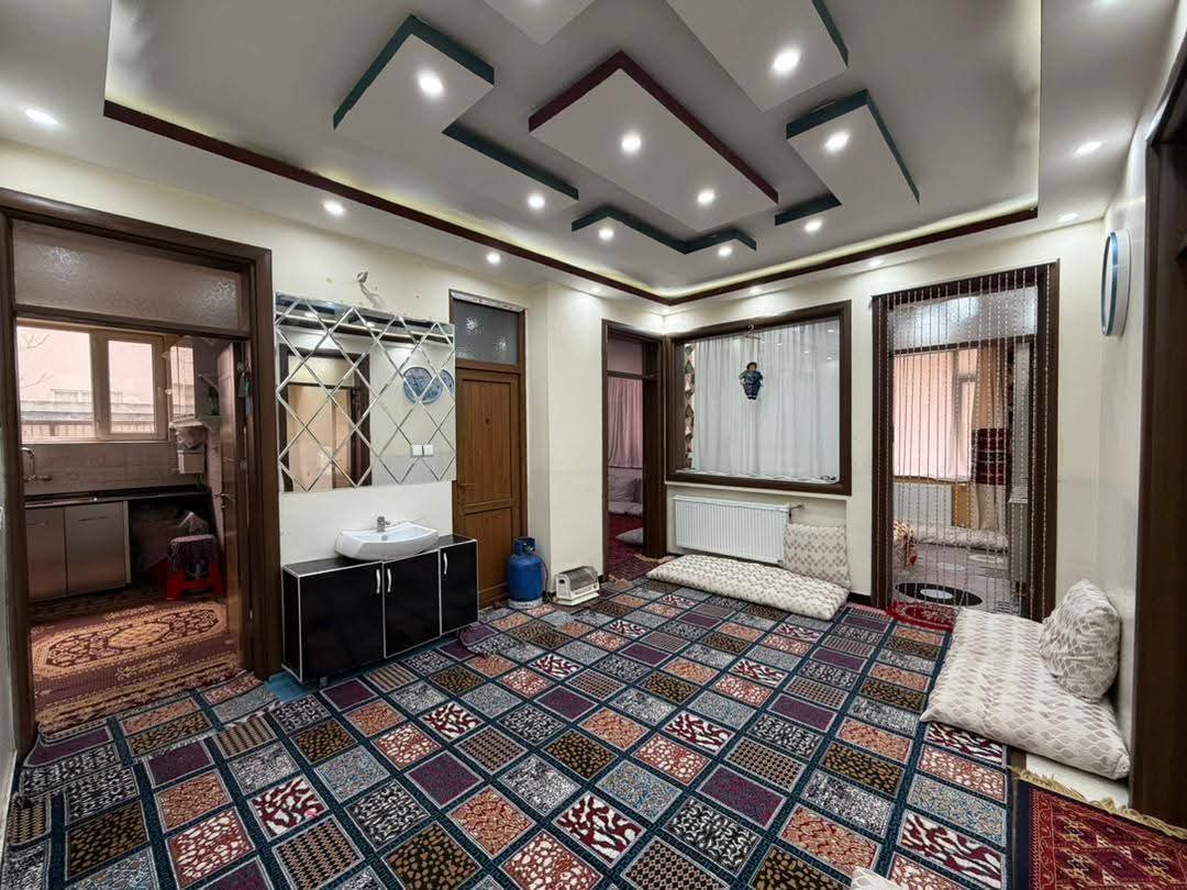 3 اطاقه فروشی همراه یک دوکان